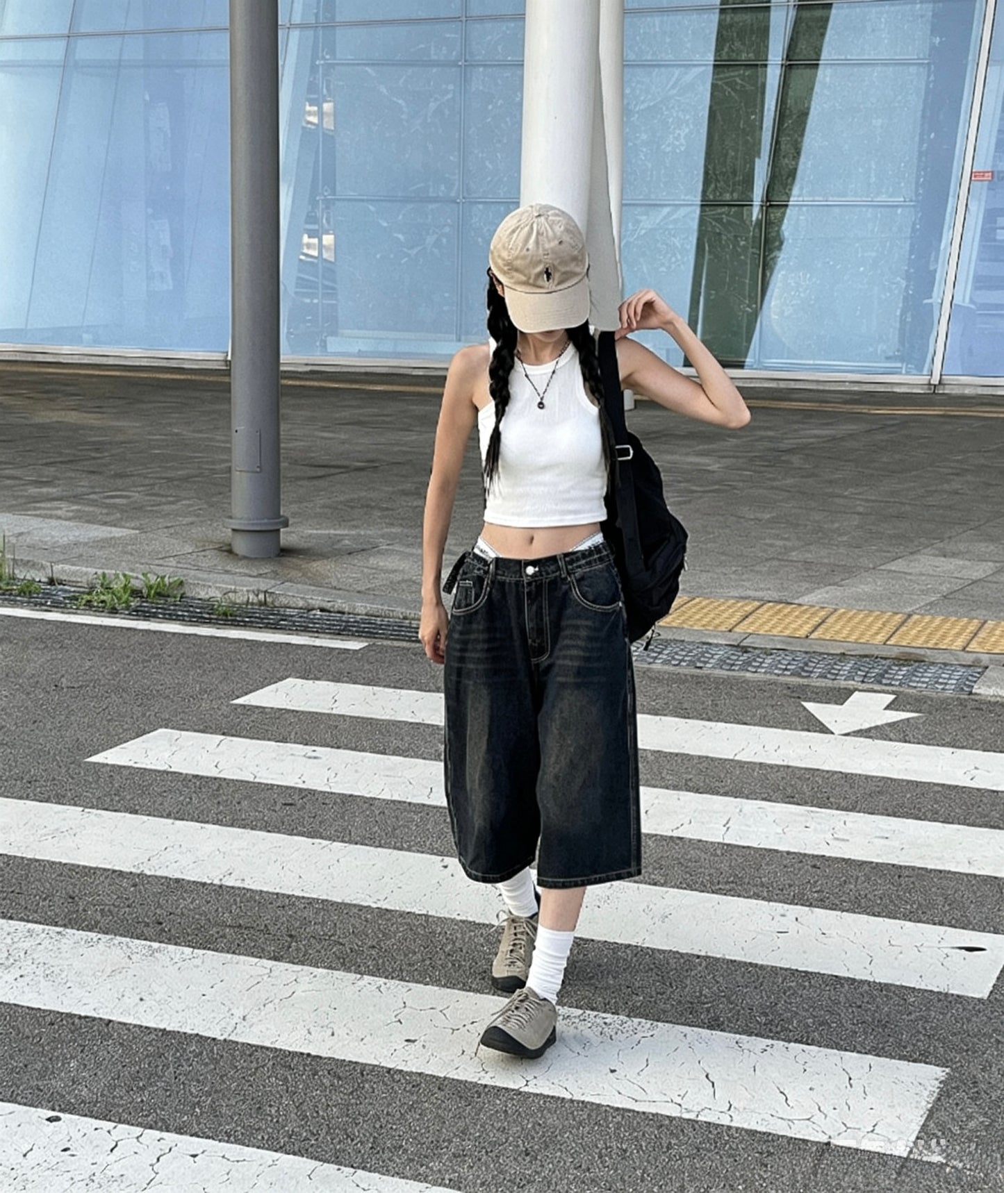 Vintage Washed Loose Button Short Jeans