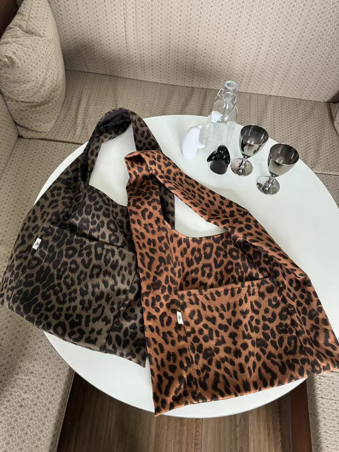 Leopard tote bag