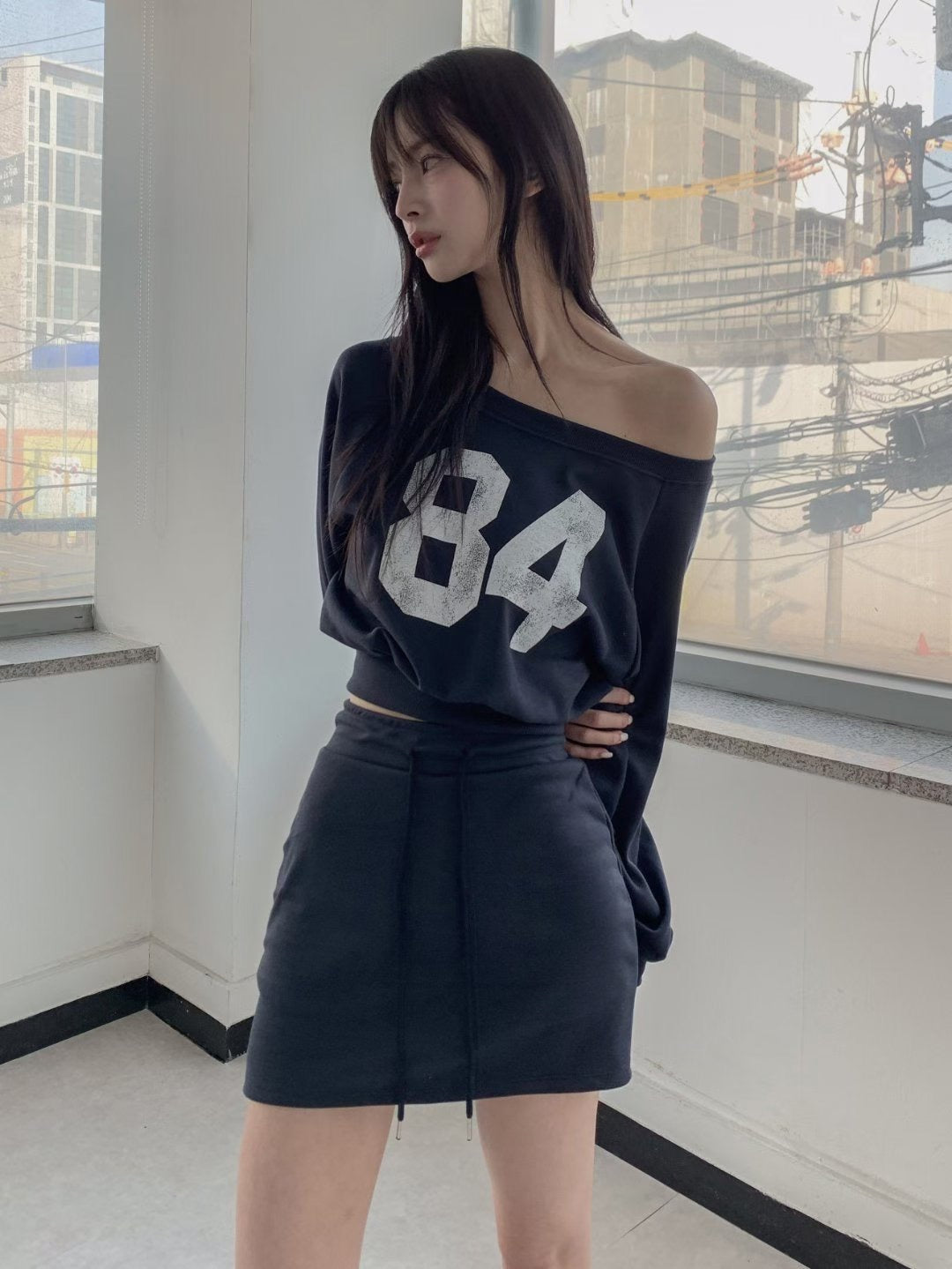 84 Off-Shoulder Top