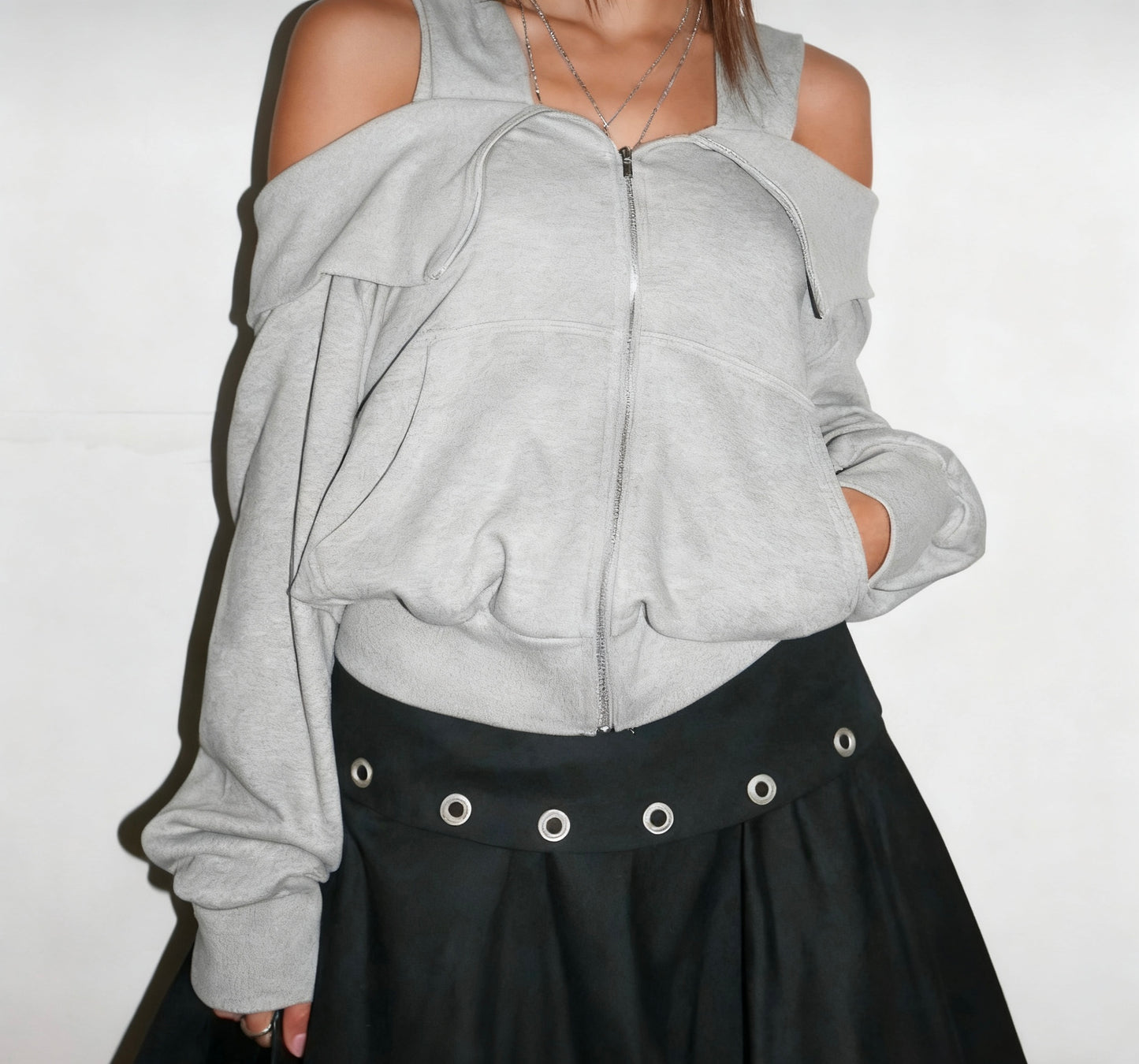 Shoulder Exposed Zip-Up Jacket