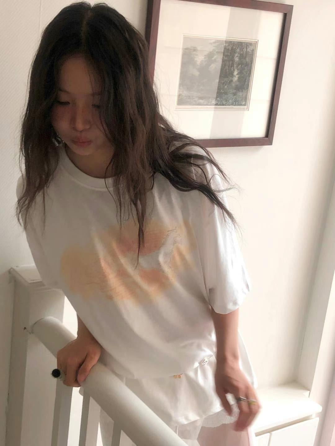 Watercolor print running pony loose T-shirt
