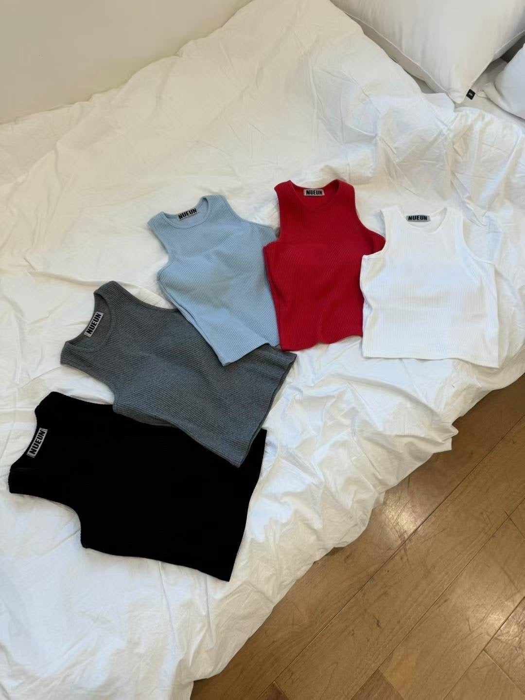 Sleeveless bra vest