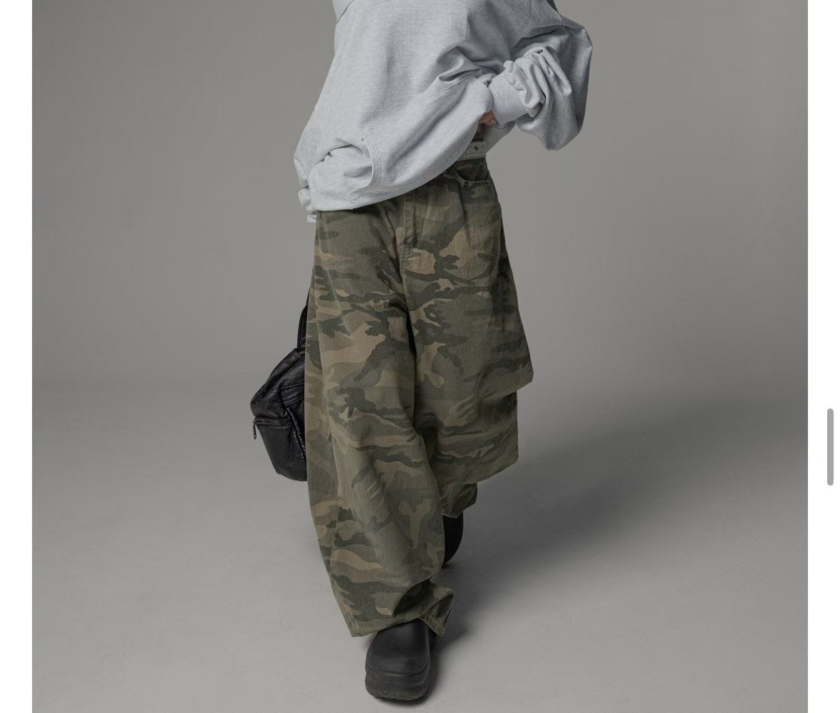 camo pattern wide balloon pants