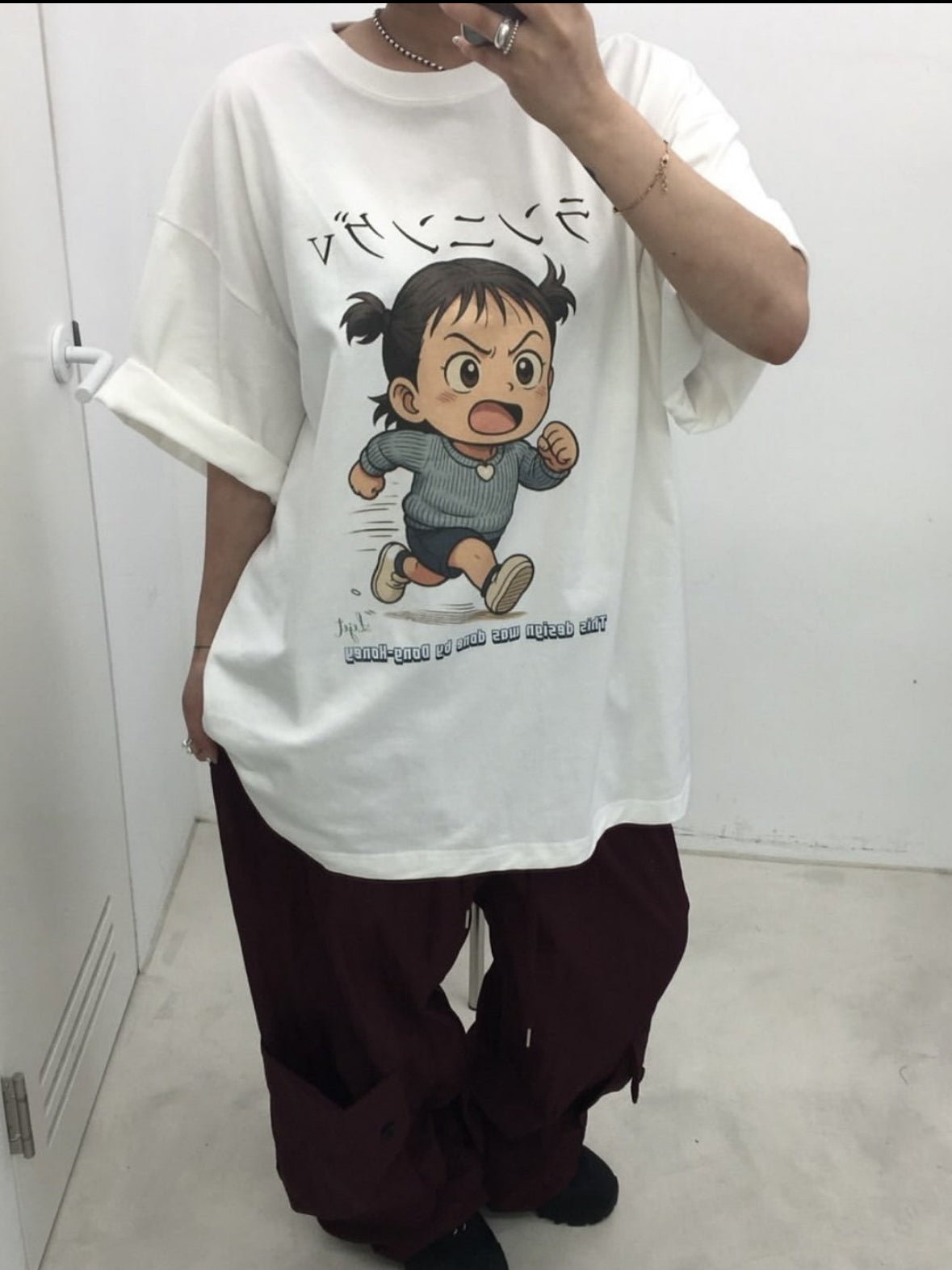 跑步卡通圖案t-shirt