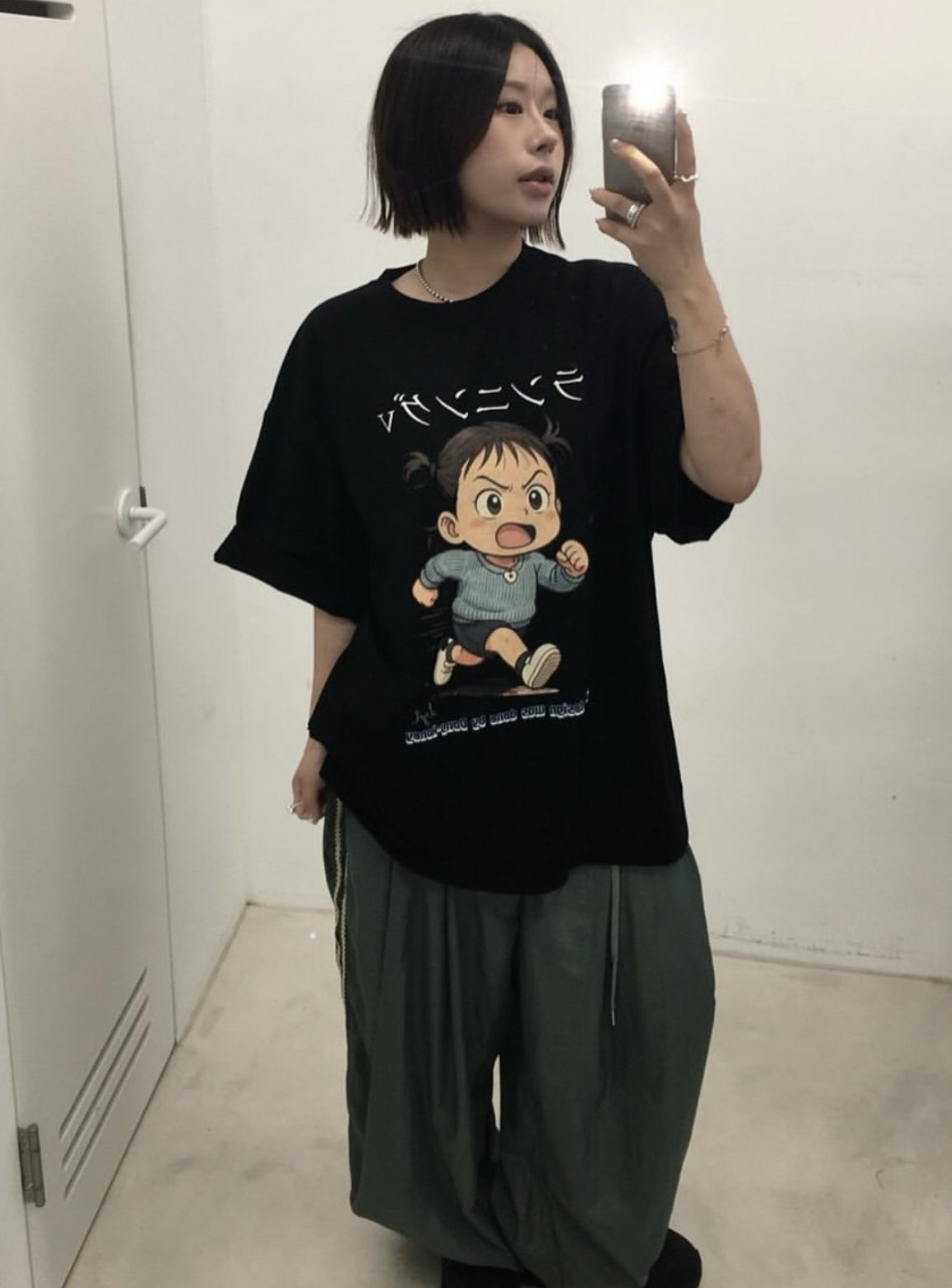 跑步卡通圖案t-shirt