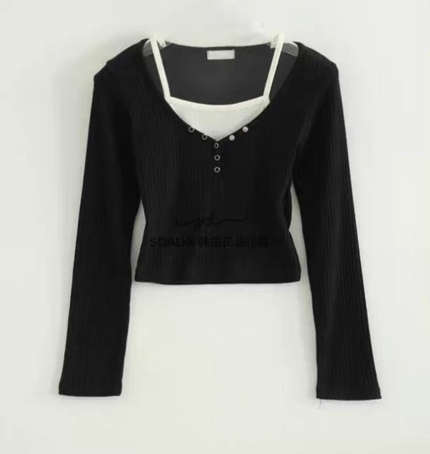 Buttoned Layered Golgi Tee