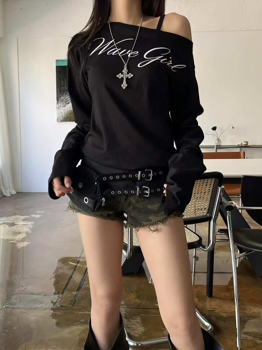 Wave Girl Graphic Long Sleeve Top