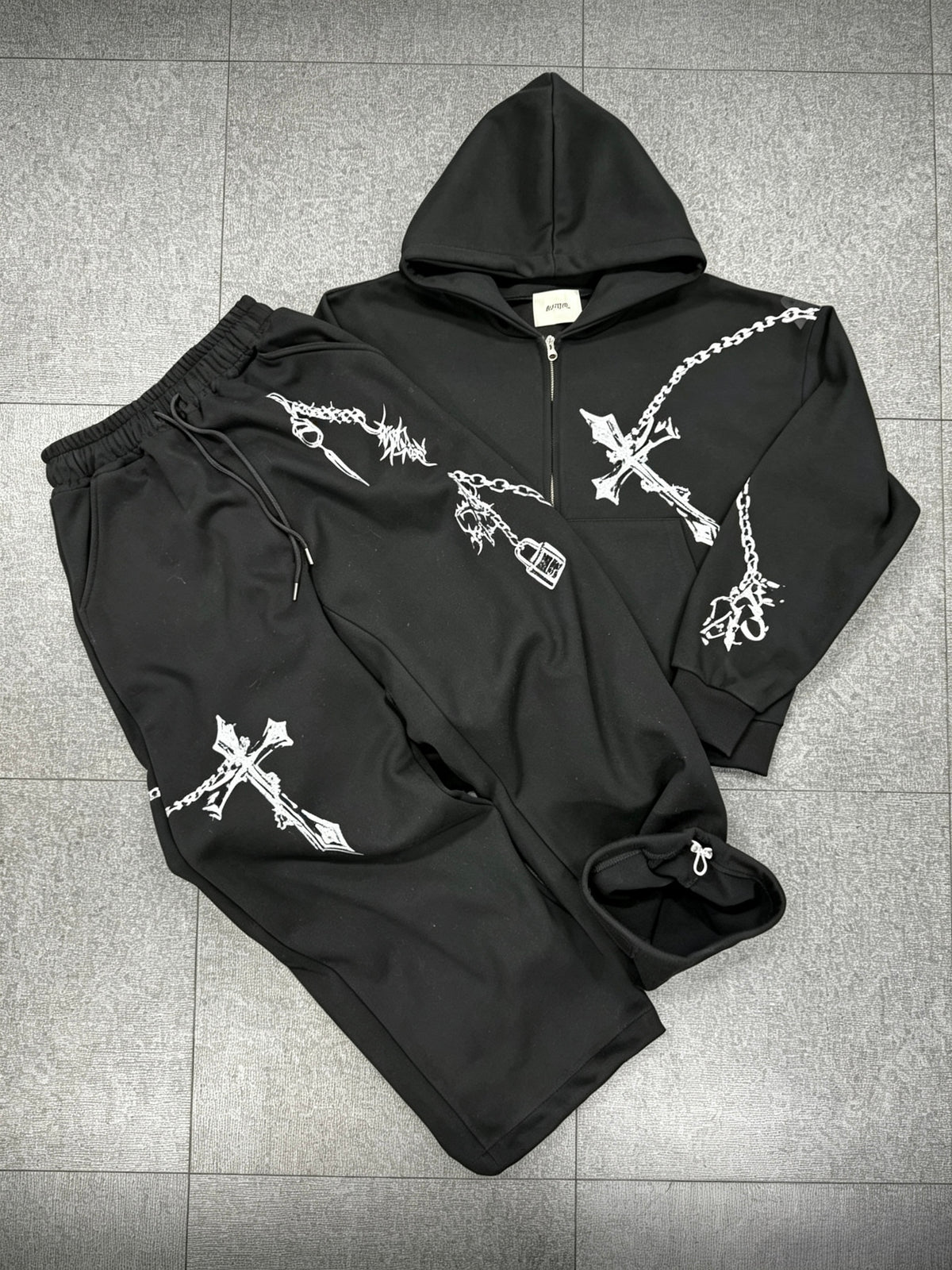 Chain Print Cropped Zip‑Up Hoodie