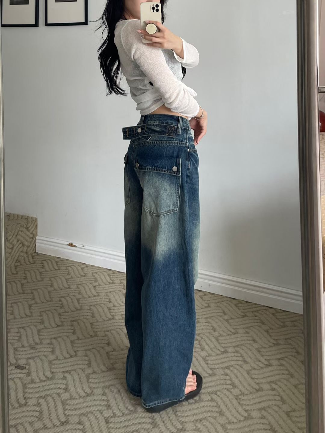 Wide Pocket Jeans