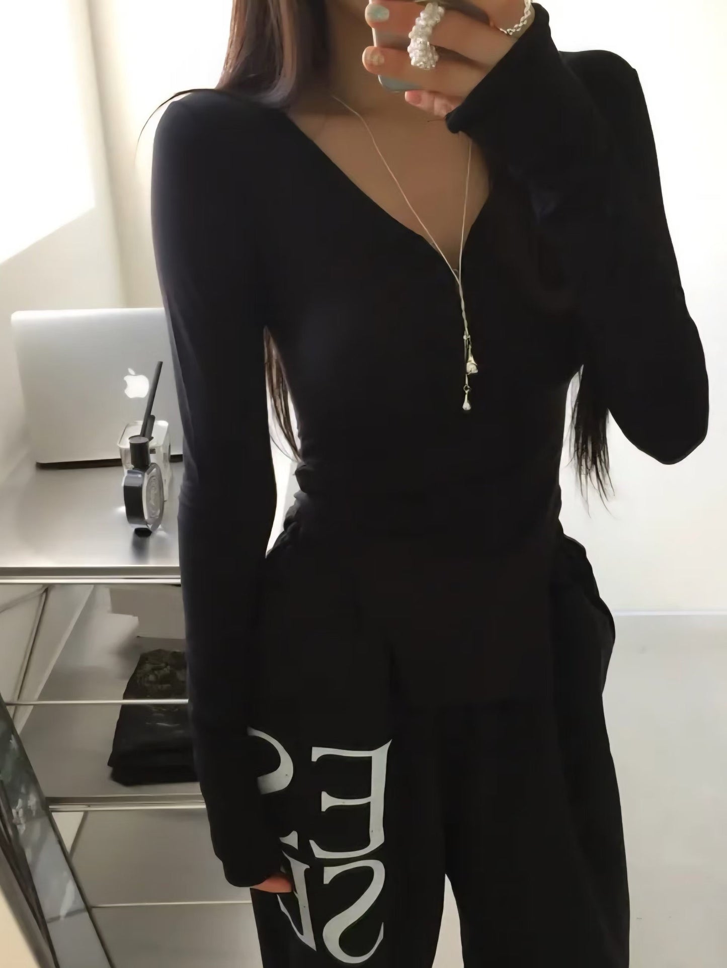 V-Snap Long Sleeve