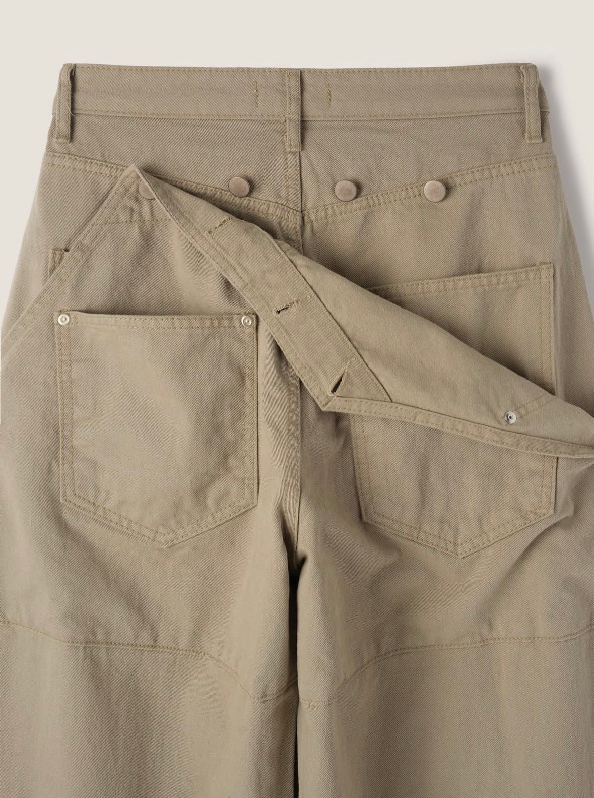Diagonal Button Scimitar Pants