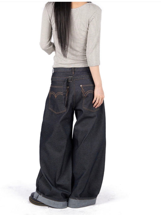 Classic Buckle Baggy Jeans