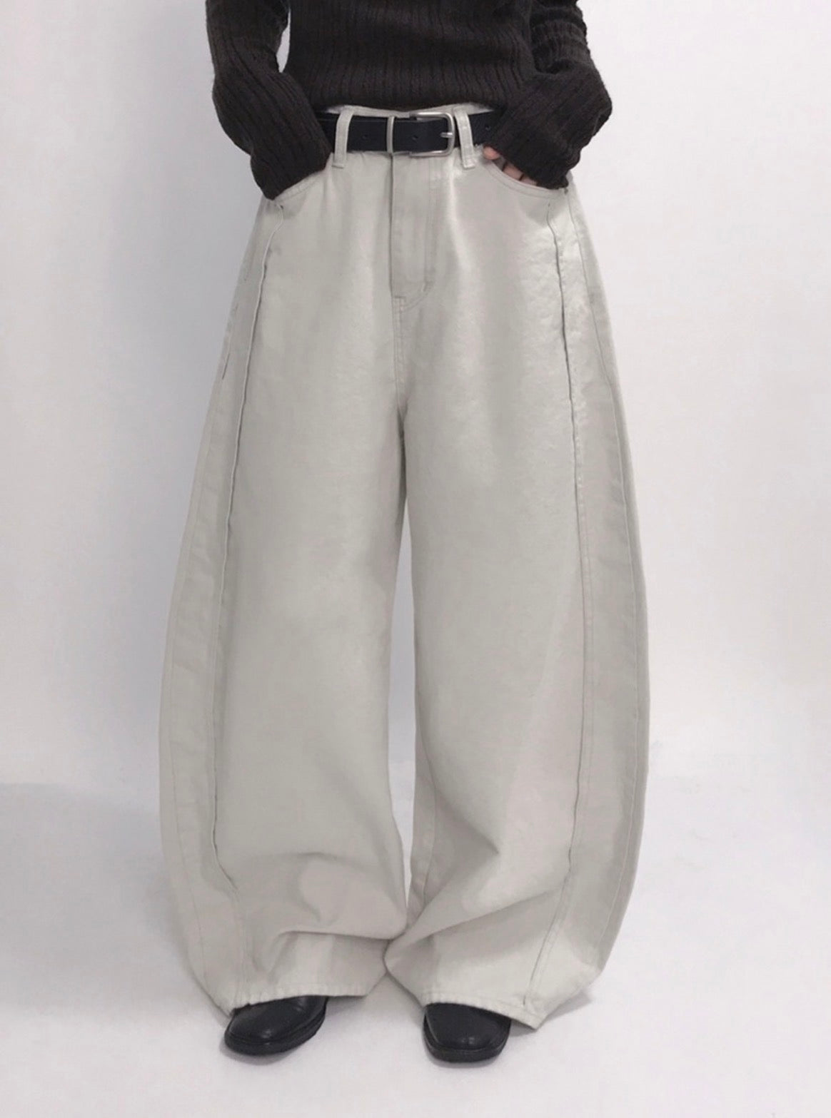 Side-Cutout Scimitar Pants