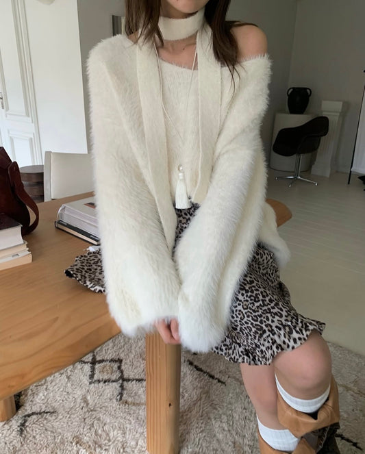 Wool V-Neck Knit Set