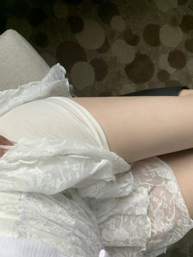 不對稱蕾絲迷你短裙
