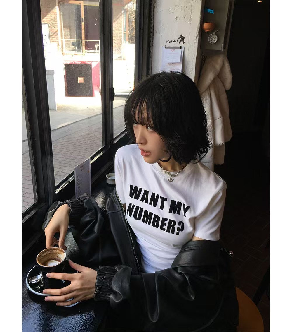 單色字母印花短款T恤