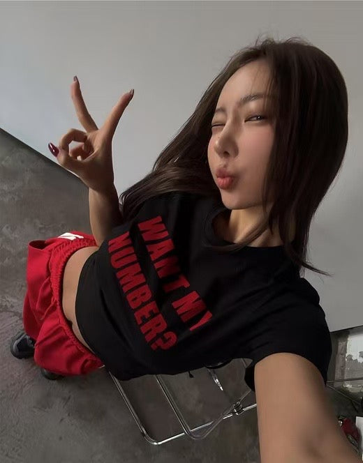 單色字母印花短款T恤