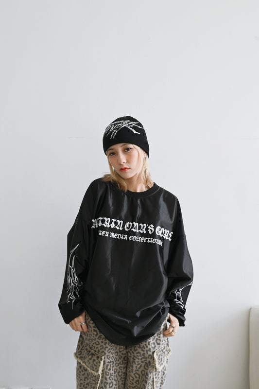unisex runes top
