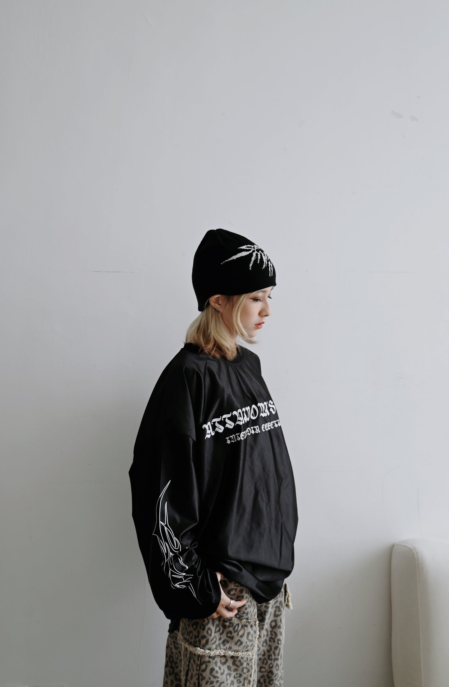 unisex runes top