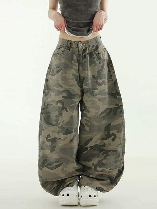 camo pattern wide balloon pants