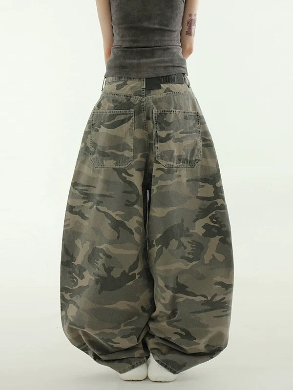 camo pattern wide balloon pants