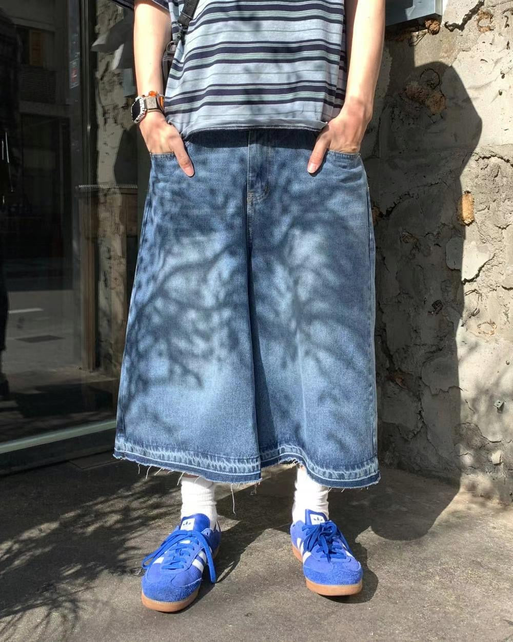 Bermuda jeans (hem seams, summer denim, unisex, frosted)