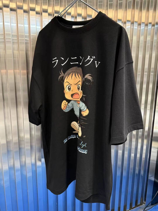 跑步卡通圖案t-shirt